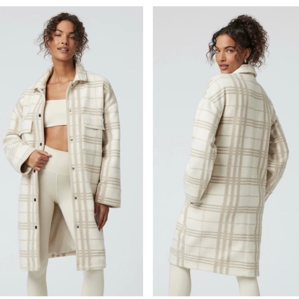 NWT Vuori Ballard Coat in Eggshell color